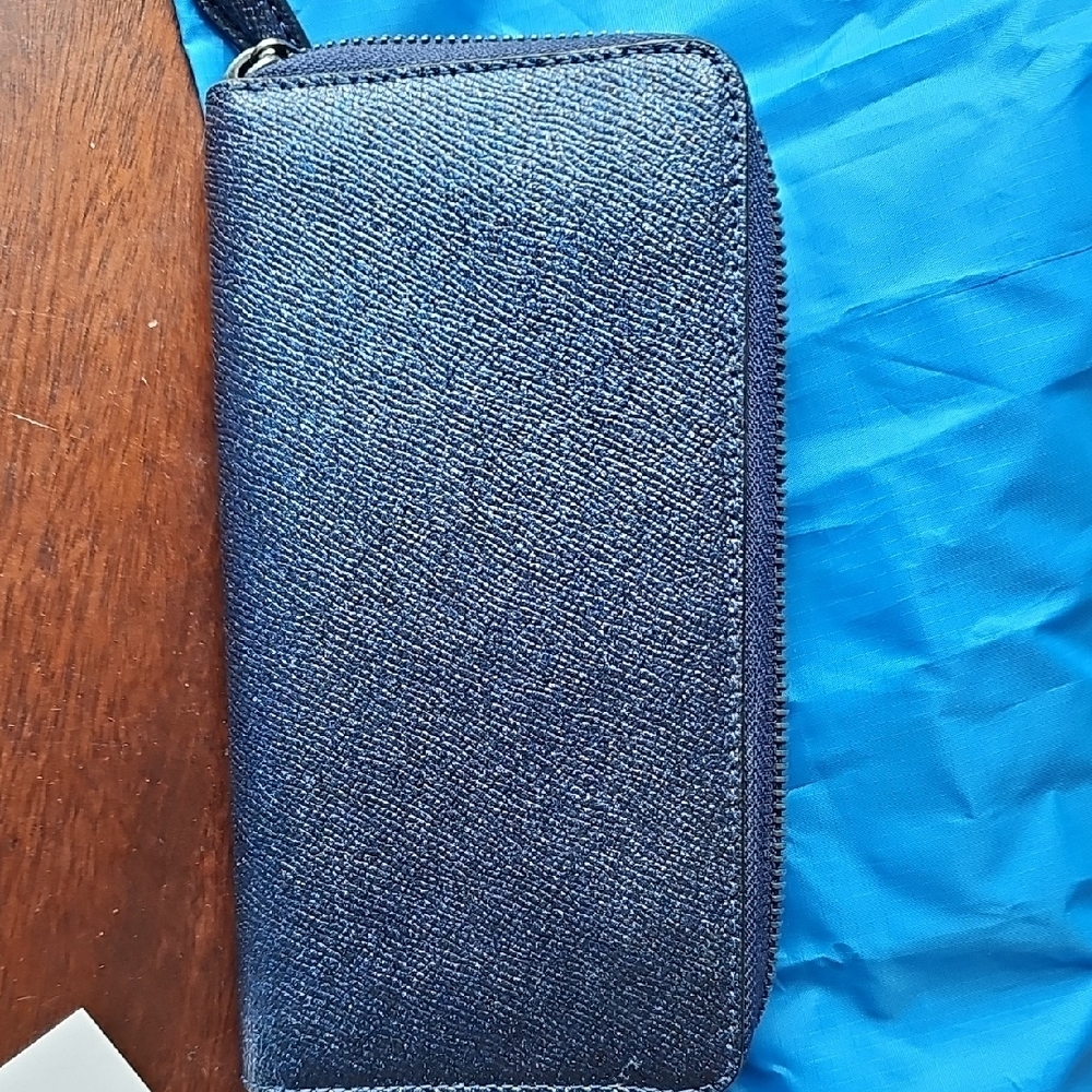 Coach Blue Key & Card Holder - Picture 5 of 5